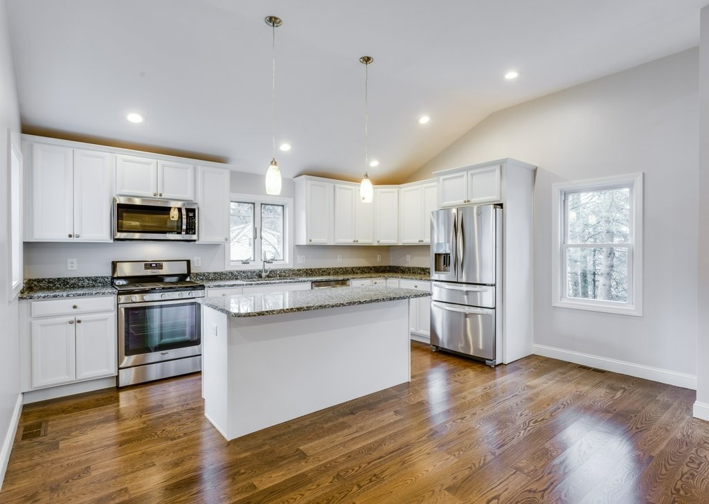 27 Sunset Road Wayland, MA 01778 - Photo 5 of 19 Gallery Image 5