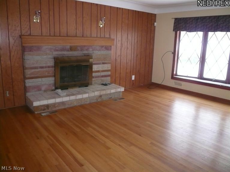 6725 West Pleasant Valley Road Cleveland, OH 44129 - Photo 6 of 25 Gallery Image 6
