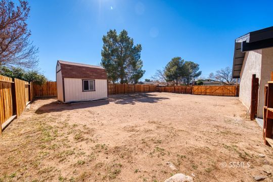 601 Beth Lane Ridgecrest, CA 93555 - Photo 23 of 33