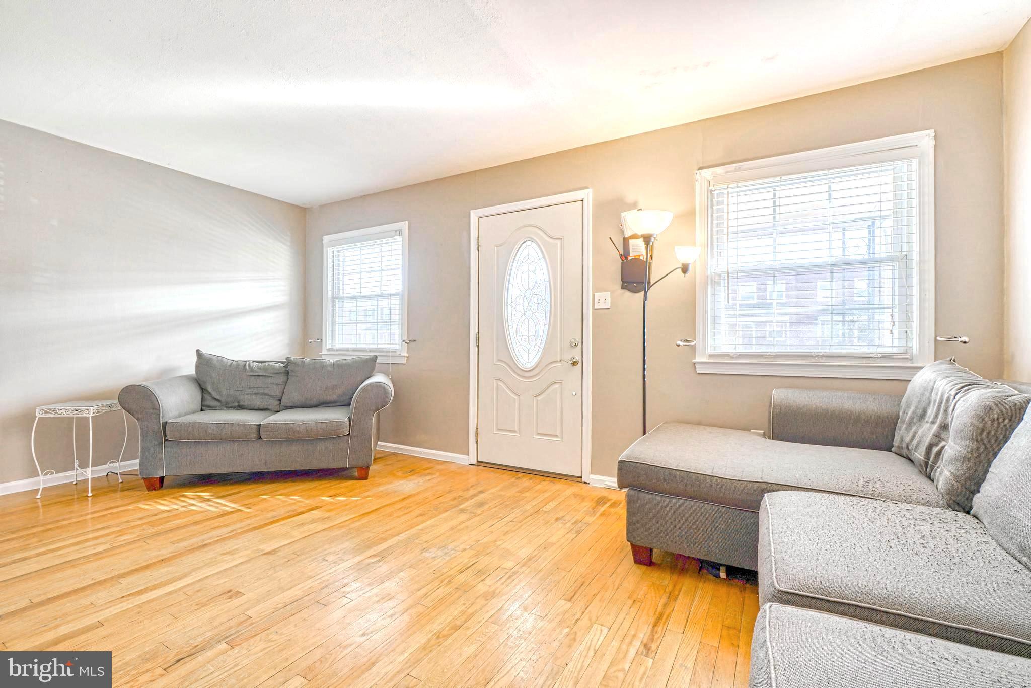 8148 Gray Haven Road Dundalk, MD 21222 - Photo 5 of 34 Gallery Image 5