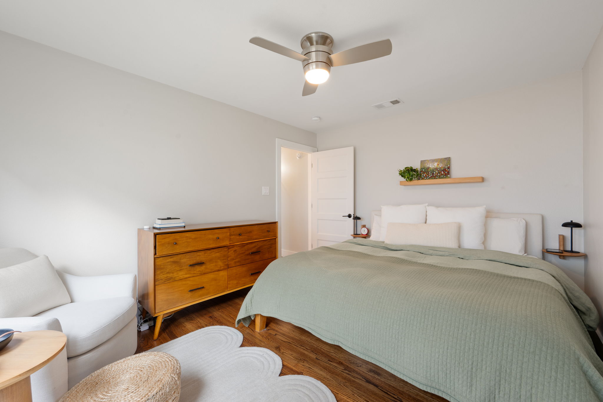1214 Stobaugh Street Austin, TX 78757 - Photo 5 of 15