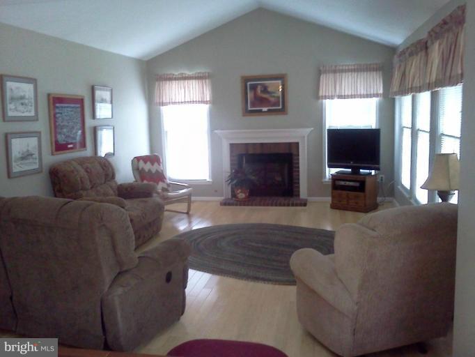 9362 River Crest Road Manassas, VA 20110 - Photo 11 of 23 Family Room #2