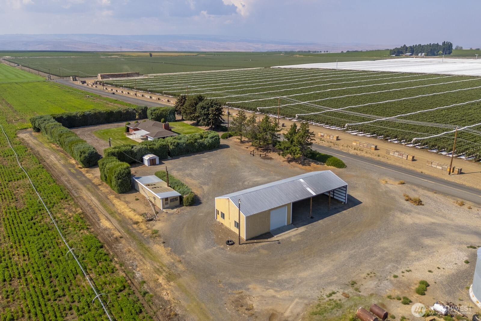 21807 Southwest 1st Road Quincy, WA 98848 - Photo 14 of 40 a view of a balcony with an ocean