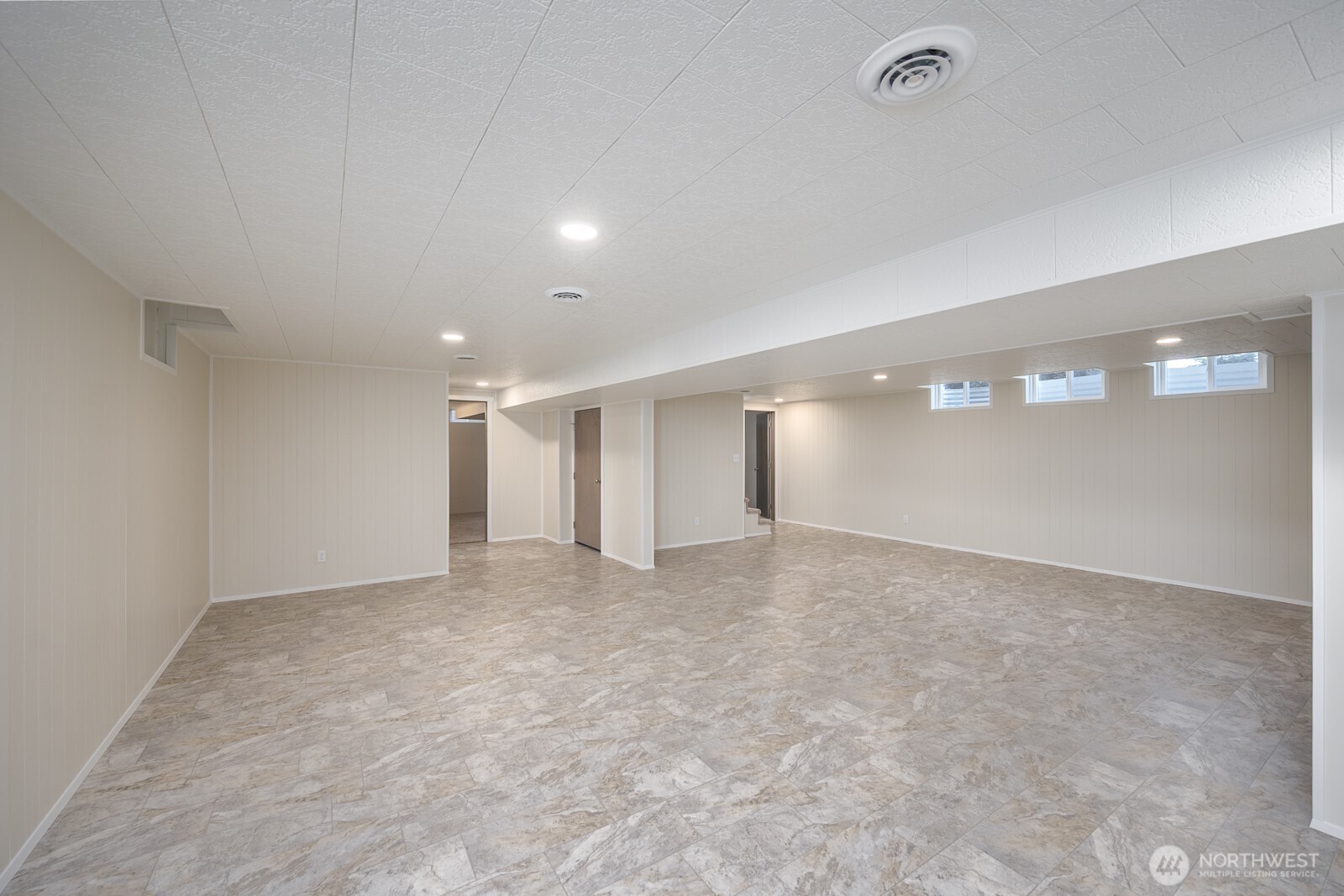 21807 Southwest 1st Road Quincy, WA 98848 - Photo 31 of 40 a view of an empty room