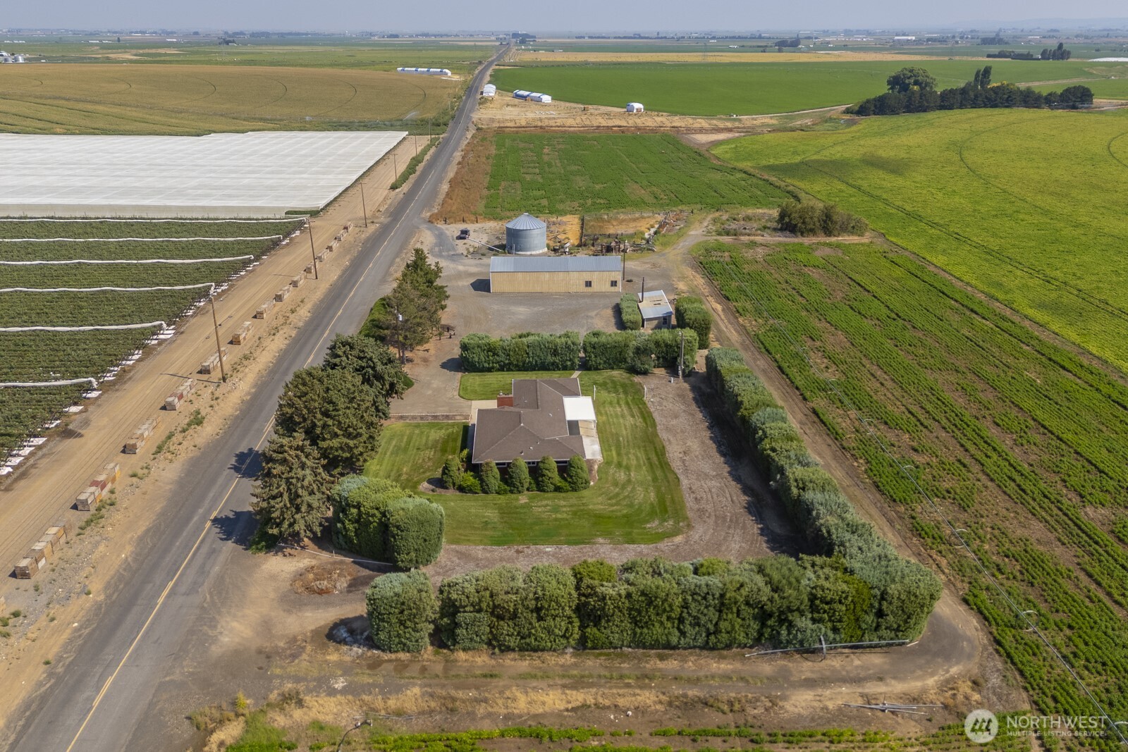 21807 Southwest 1st Road Quincy, WA 98848 - Photo 34 of 40 a view of a city with an ocean view