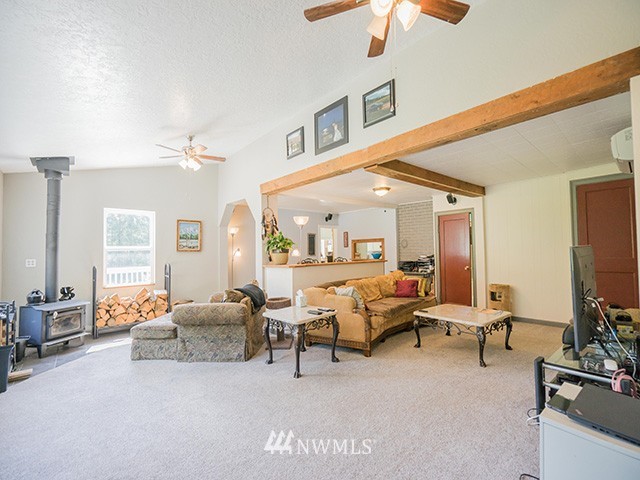 653 Fall Creek Road Longview, WA 98632 - Photo 2 of 25
