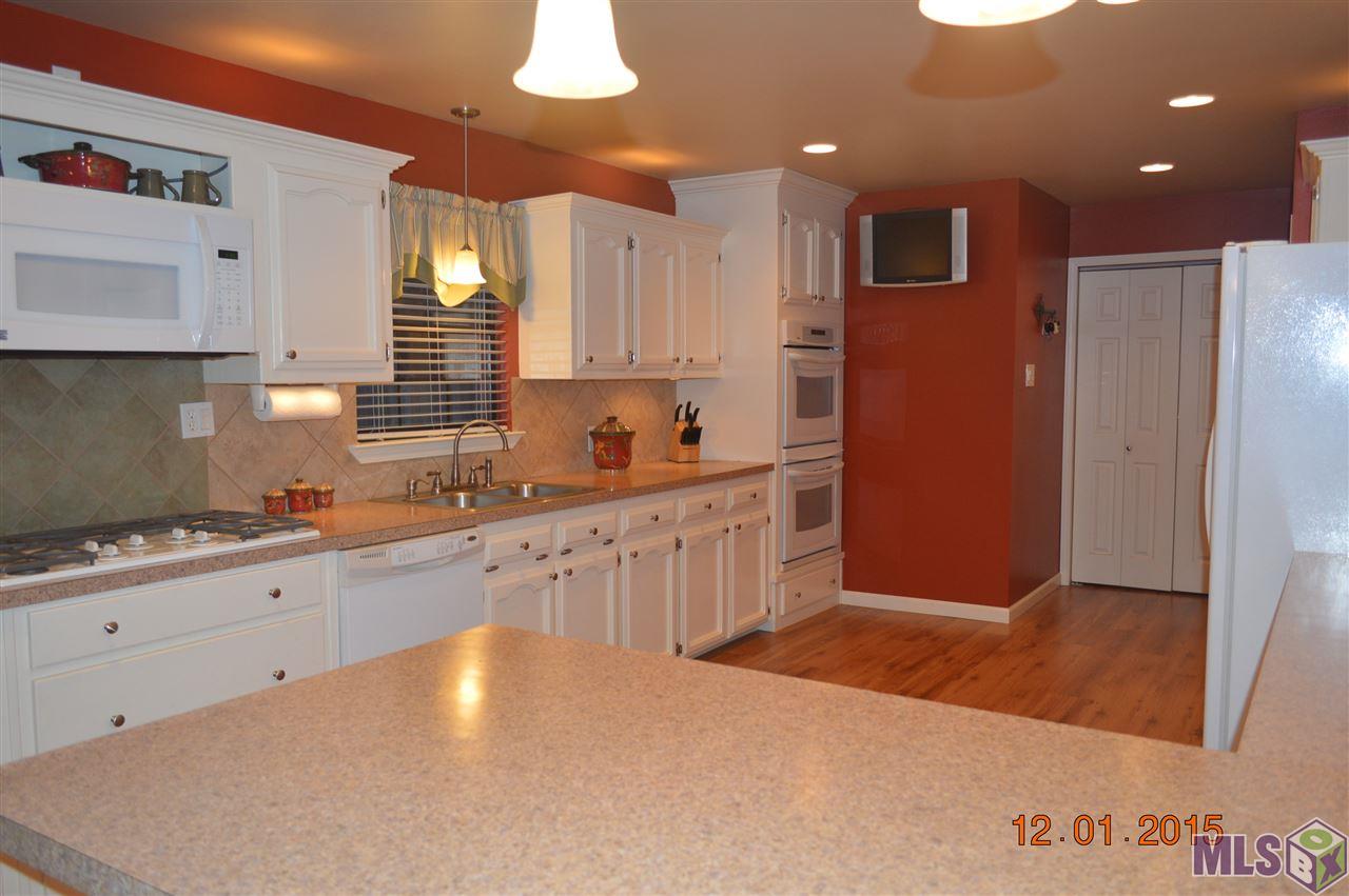 10780 Rocky Road Denham Springs, LA 70706 - Photo 8 of 43