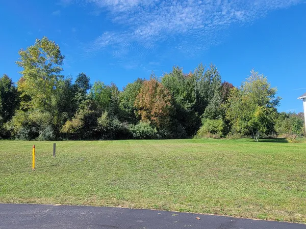 $77,000 | 5178 South Shore View Circle, Suttons Bay, MI 49682