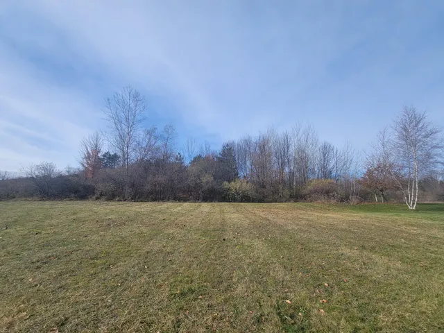 $77,000 | 5178 South Shore View Circle, Suttons Bay, MI 49682