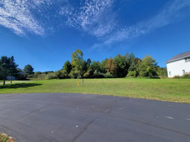 $77,000 | 5178 South Shore View Circle, Suttons Bay, MI 49682