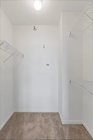 $345,000 | 400 North LaSalle Drive, Unit 2808, Chicago, IL 60654