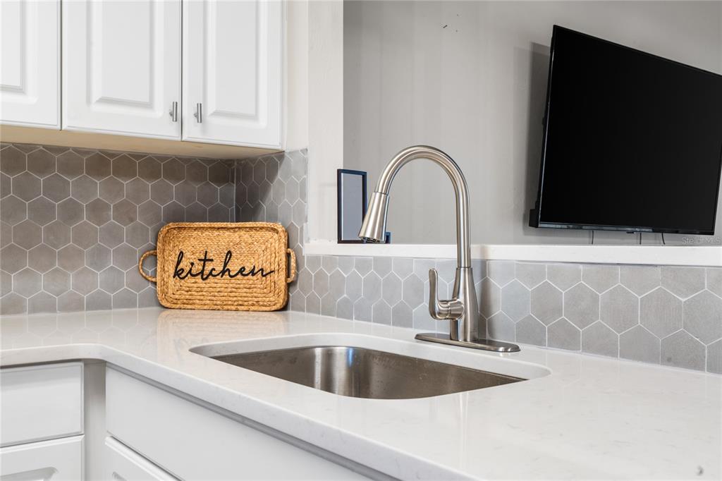 1217 Northwest 55th Street, Unit 14 Gainesville, FL 32605 - Photo 12 of 38