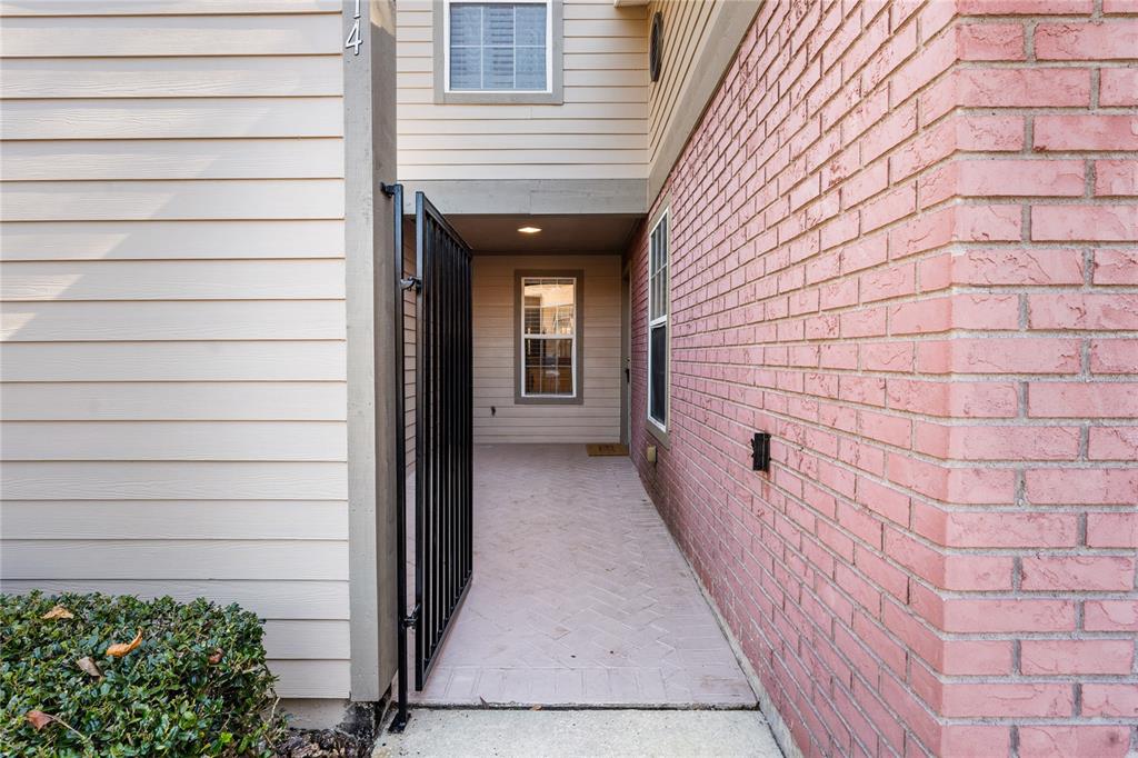 1217 Northwest 55th Street, Unit 14 Gainesville, FL 32605 - Photo 34 of 38