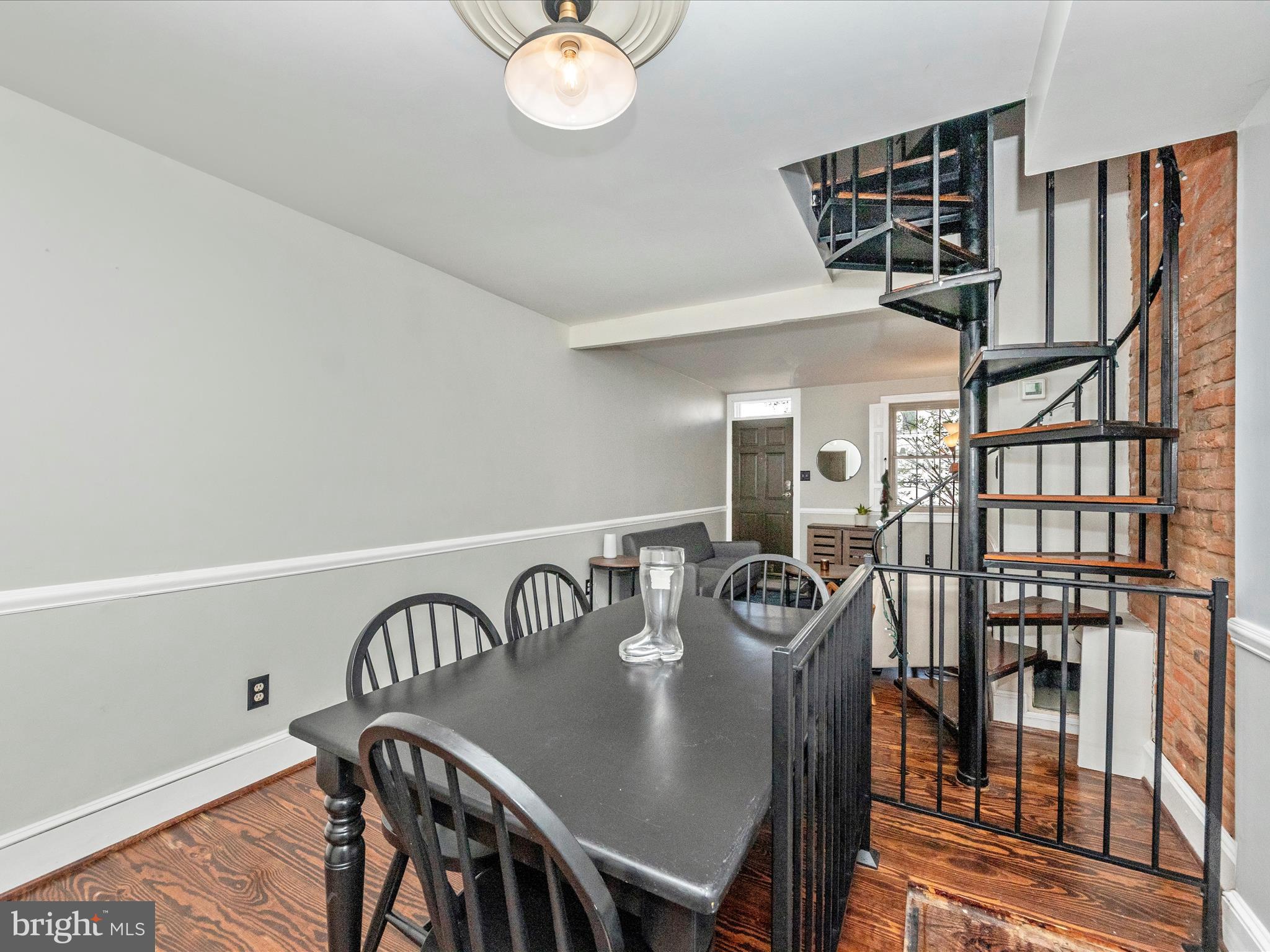 23 East Wheeling Street Baltimore, MD 21230 - Photo 11 of 51 a view of a dining room with furniture