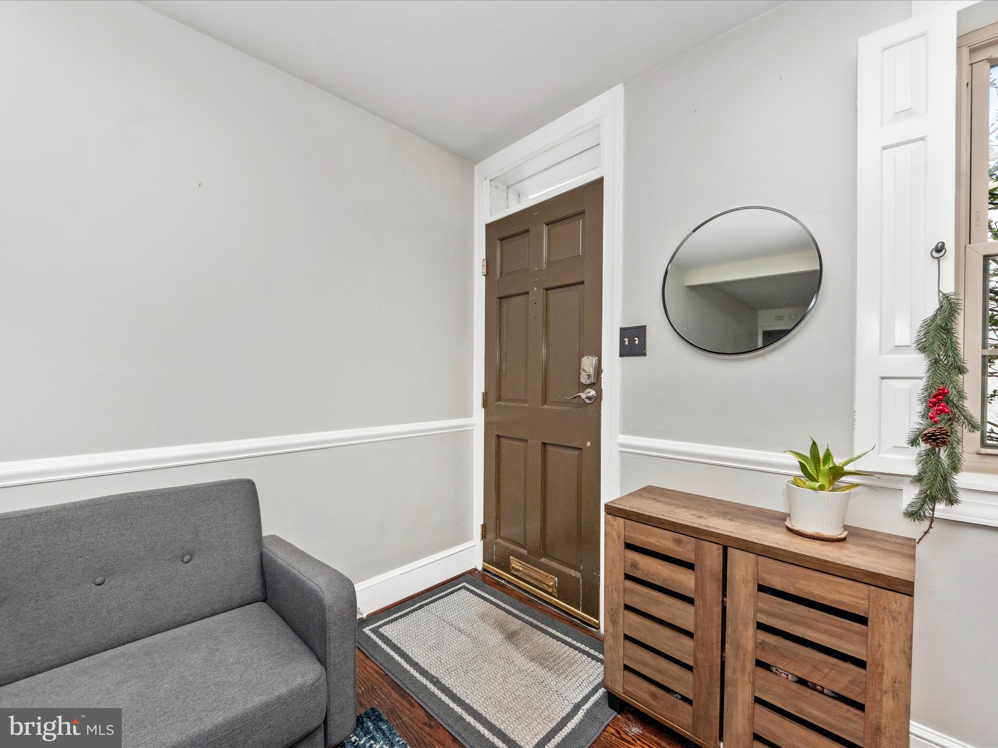 23 East Wheeling Street Baltimore, MD 21230 - Photo 2 of 51 a view of livingroom with furniture