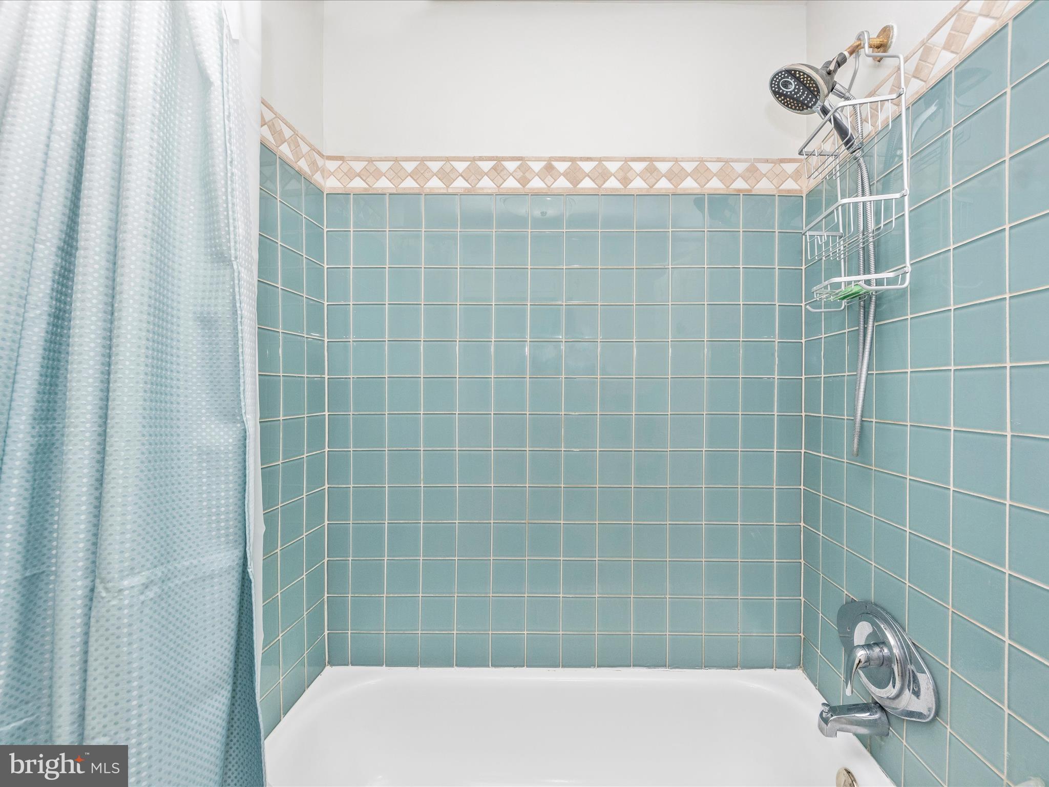 23 East Wheeling Street Baltimore, MD 21230 - Photo 36 of 51 a bathroom with a bath tub