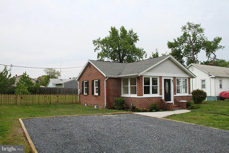 220 Carvel Road Pasadena, MD 21122 - Photo 15 of 15 Exterior (Front)