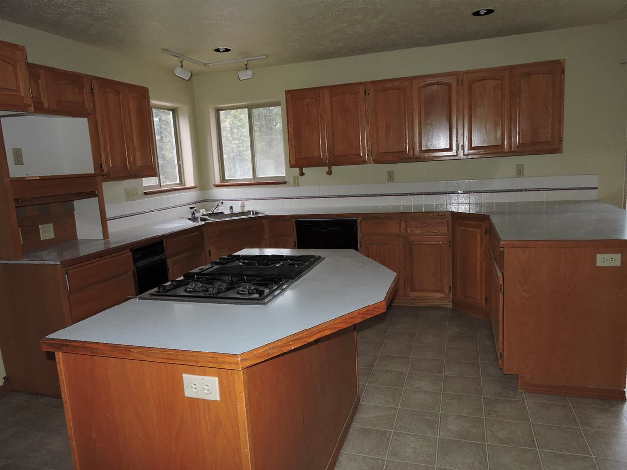 3614 East Pineland Road Colbert, WA 99005 - Photo 6 of 20