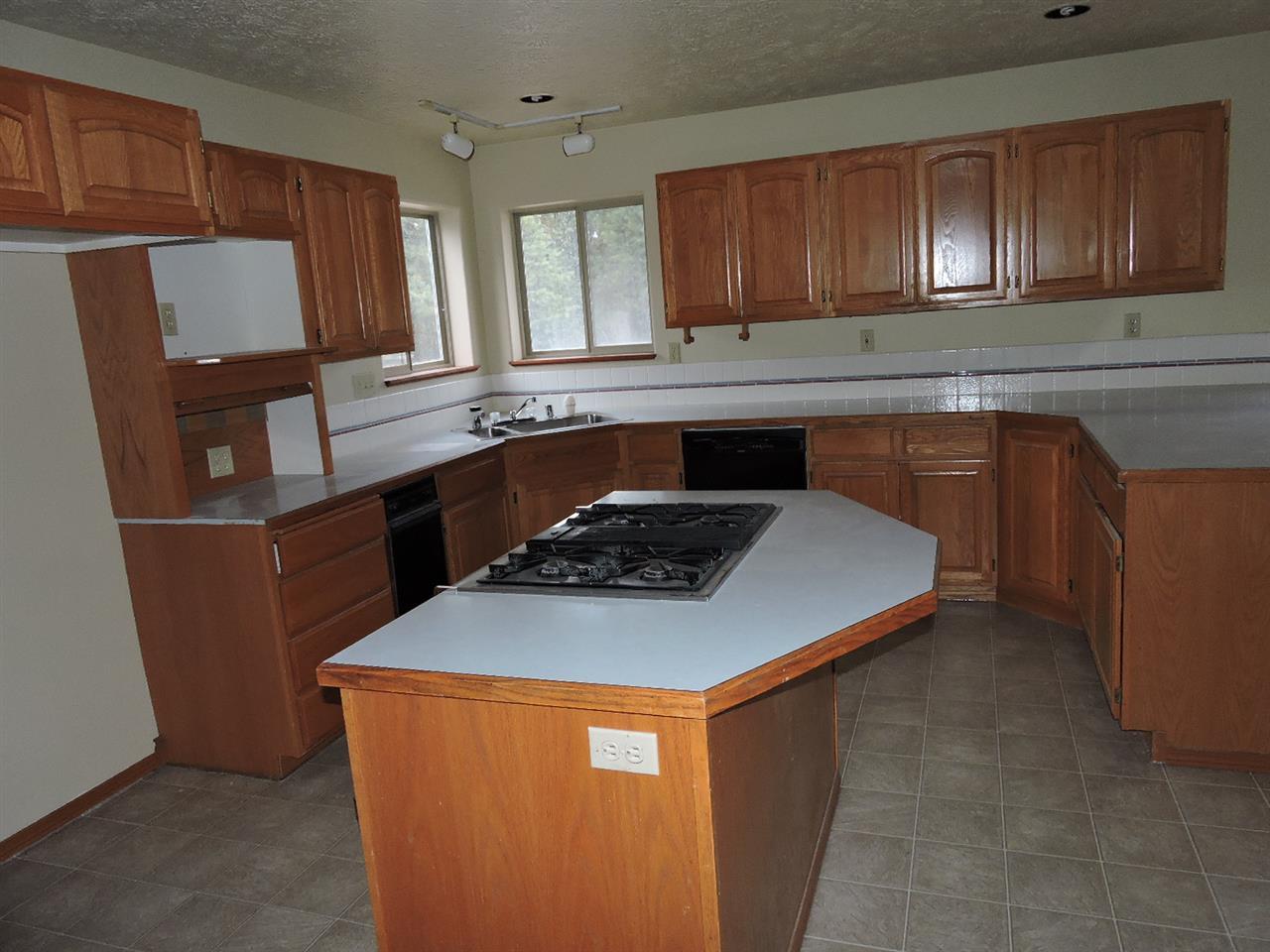 3614 East Pineland Road Colbert, WA 99005 - Photo 7 of 20