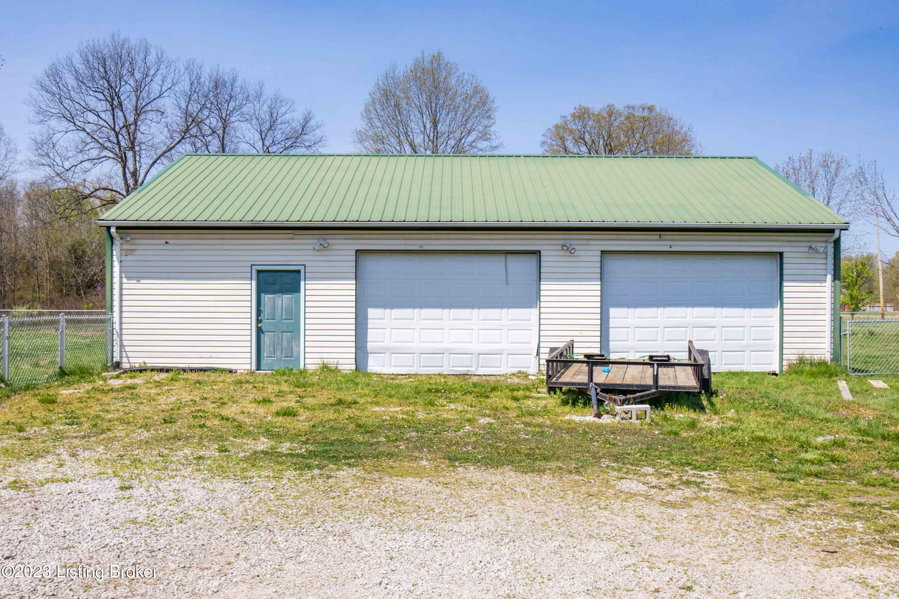 2028 Beech Grv Road Shepherdsville, KY 40165 - Photo 29 of 37 2028-Beech-Grove-Rd_039
