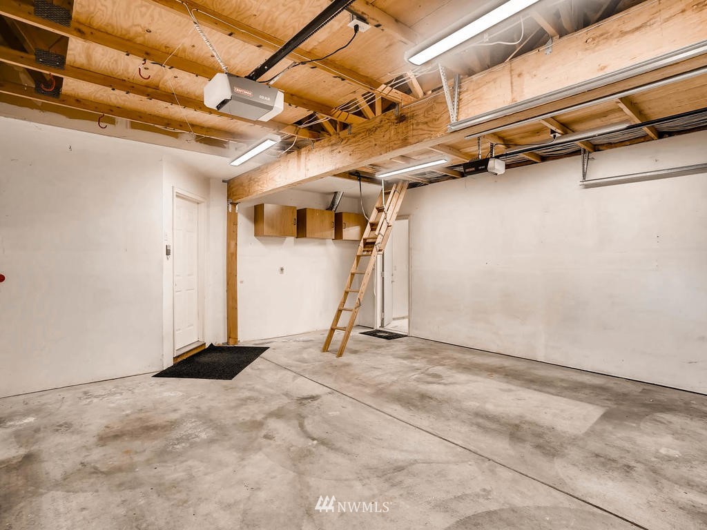 4002 Southwest 98th Street Seattle, WA 98136 - Photo 13 of 25 Gallery Image 13