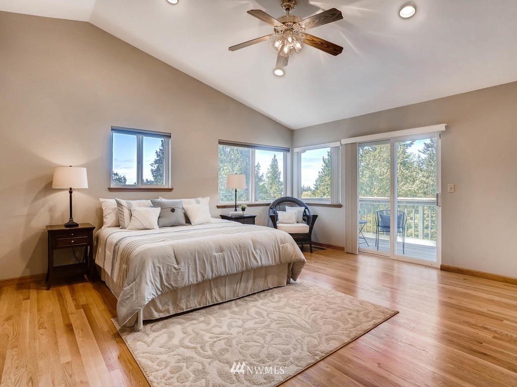 4002 Southwest 98th Street Seattle, WA 98136 - Photo 14 of 25 Gallery Image 14