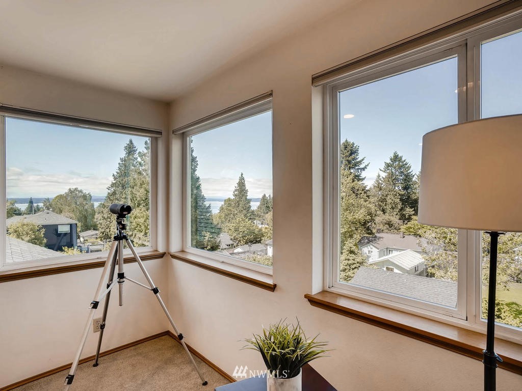 4002 Southwest 98th Street Seattle, WA 98136 - Photo 22 of 25 Gallery Image 22