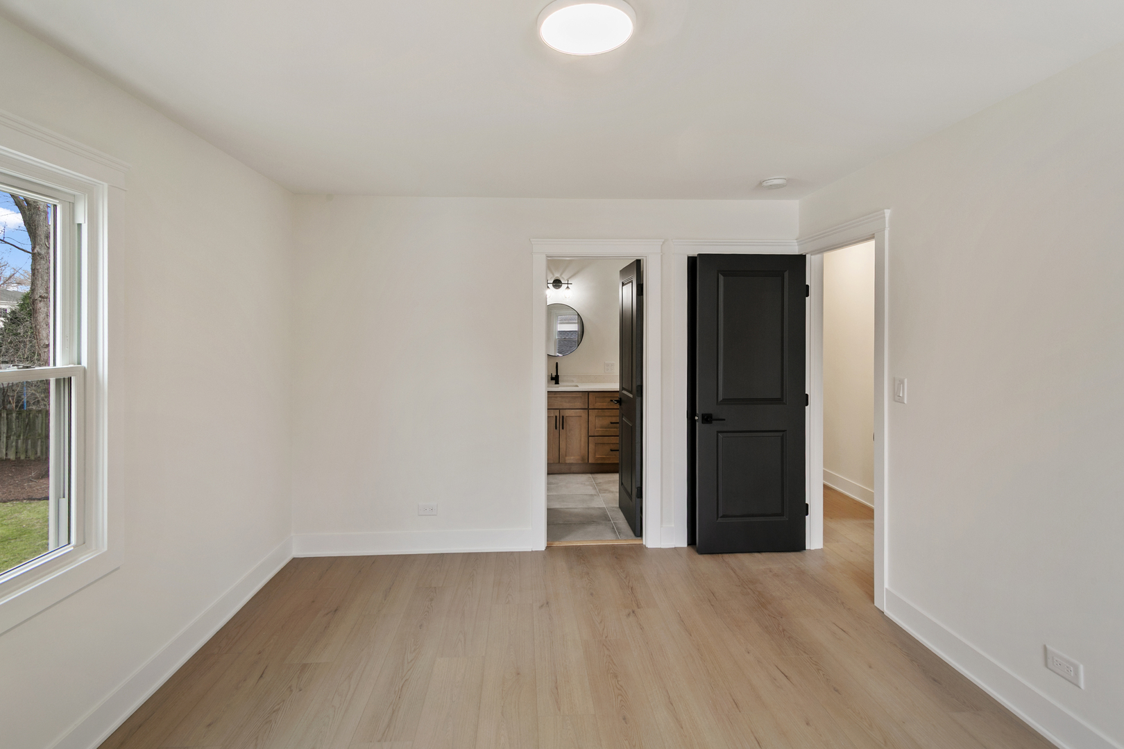 212 South River Road Naperville, IL 60540 - Photo 18 of 29 Gallery Image 18
