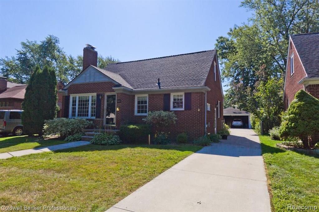 2626 Windemere Road Birmingham, MI 48009 - Photo 5 of 29