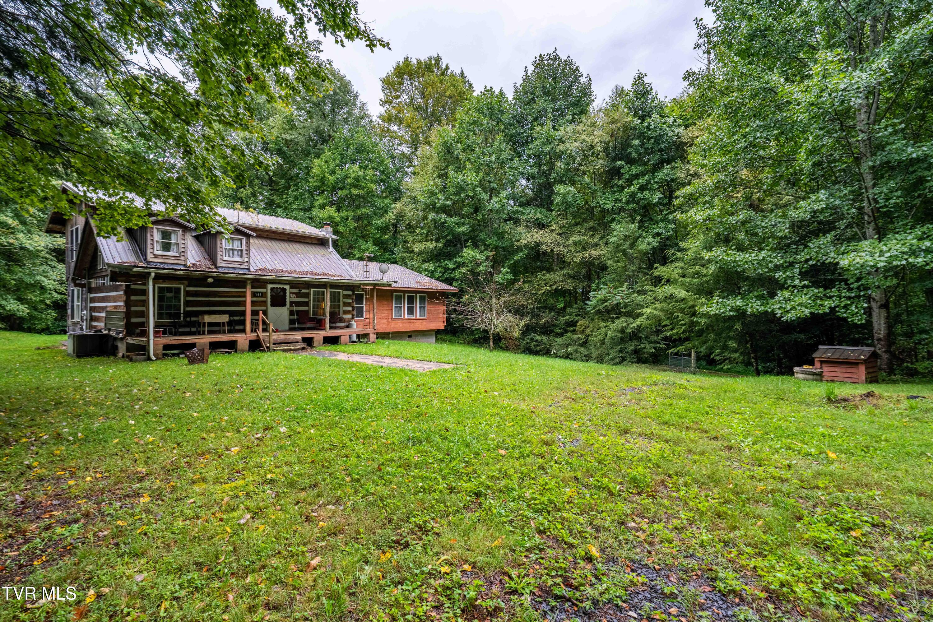 141 David Blevins Lane Shady Valley, TN 37688 - Photo 11 of 26 1306 Winchester Road (12 of 40)