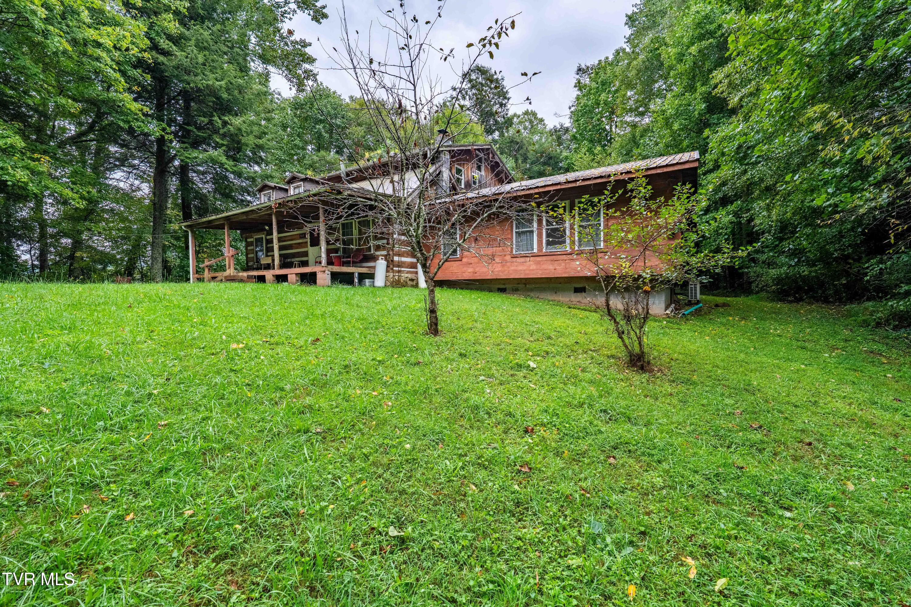 141 David Blevins Lane Shady Valley, TN 37688 - Photo 2 of 26 1306 Winchester Road (2 of 40)
