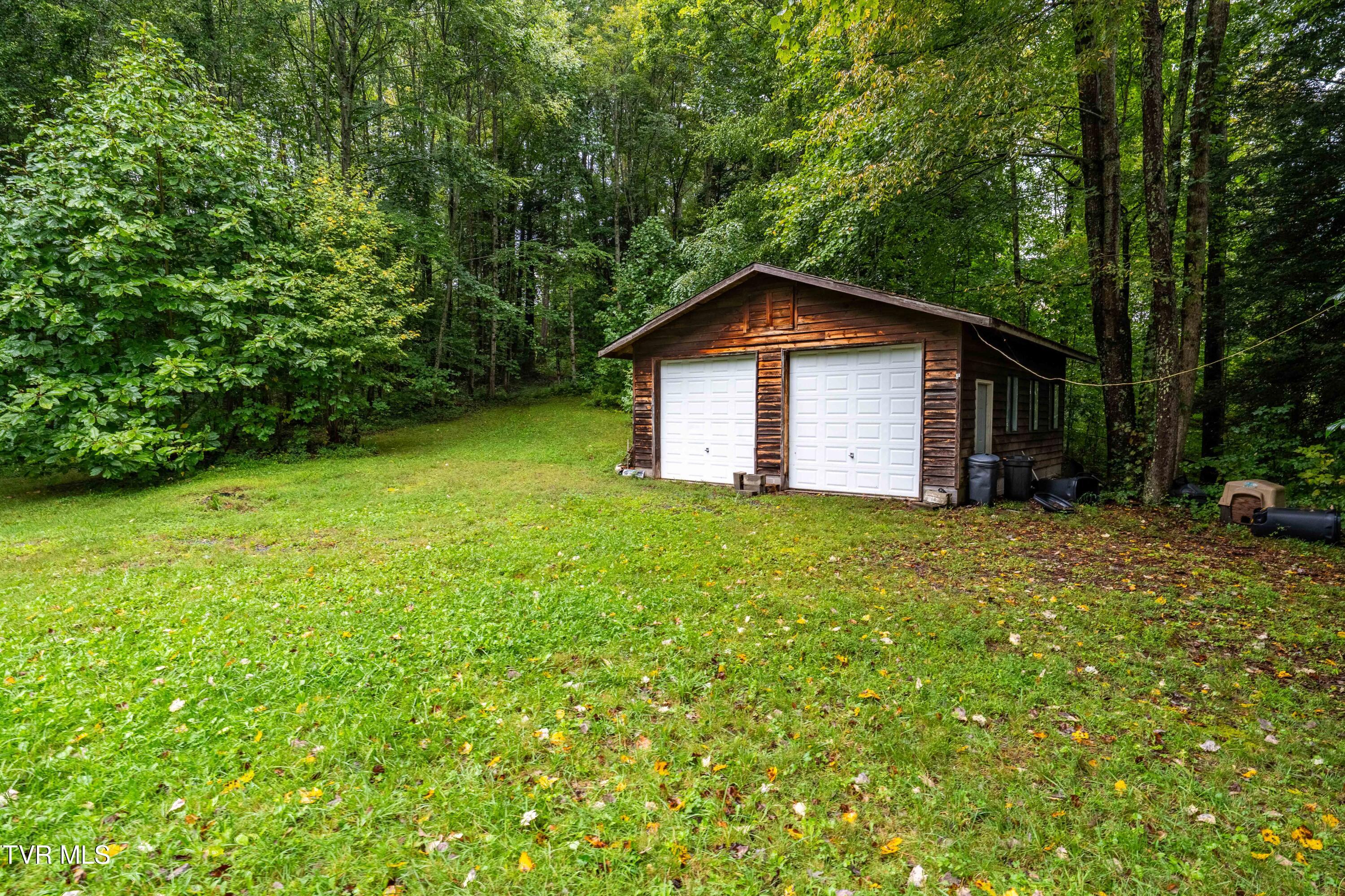 141 David Blevins Lane Shady Valley, TN 37688 - Photo 7 of 26 1306 Winchester Road (8 of 40)