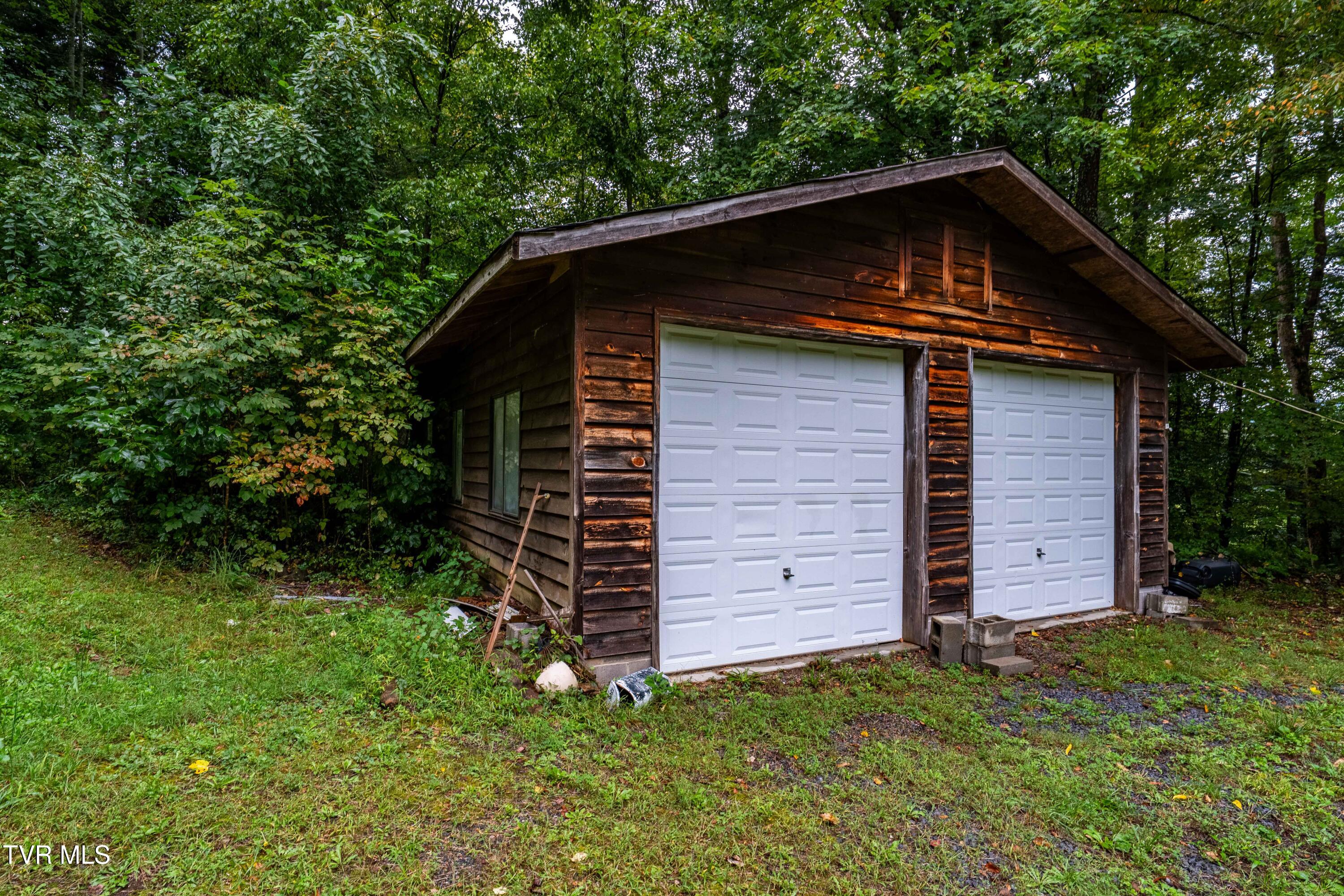 141 David Blevins Lane Shady Valley, TN 37688 - Photo 9 of 26 1306 Winchester Road (10 of 40)