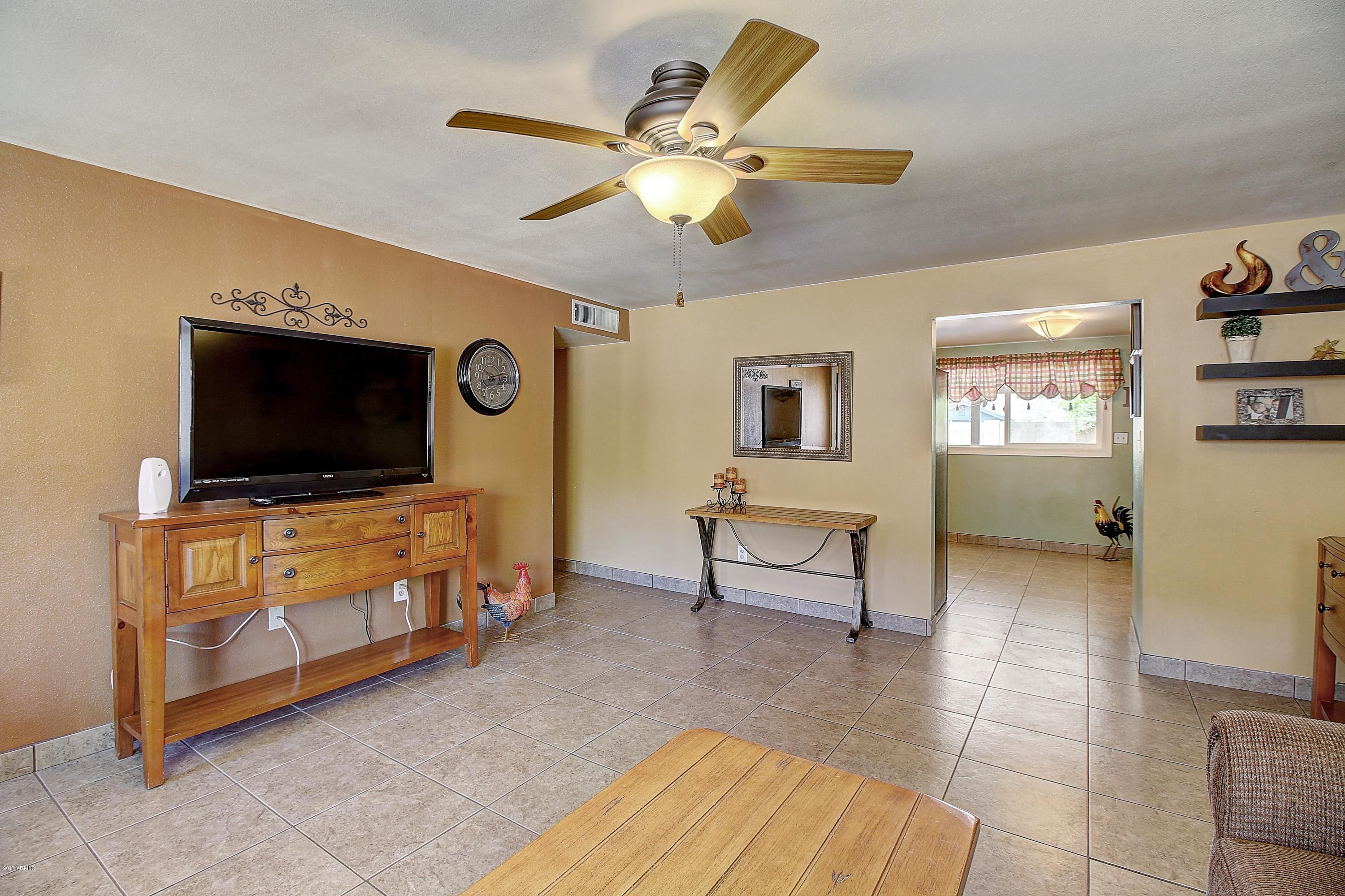 1429 West Thunderbird Road Phoenix, AZ 85023 - Photo 8 of 30 IMG_1697_698_699_700_701