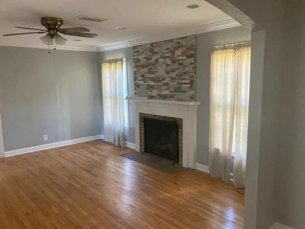 $1,775 | 1820 Oakland Boulevard, Fort Worth, TX 76103