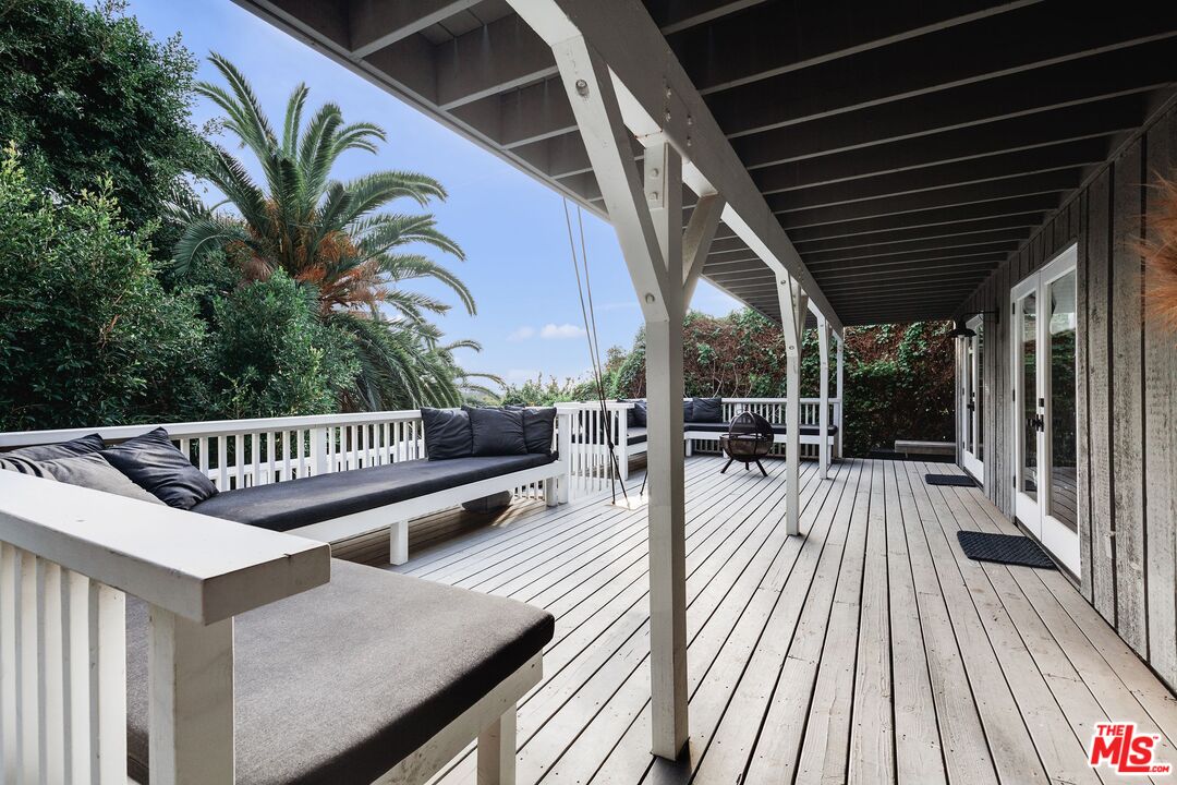 3629 Serra Road Malibu, CA 90265 - Photo 21 of 26 a view of balcony and deck