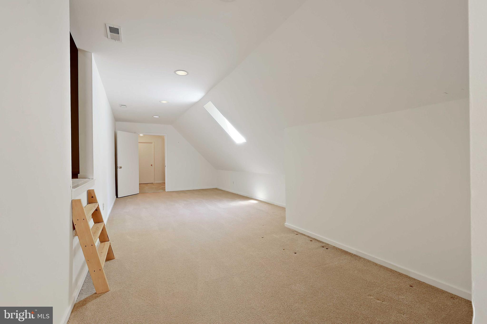 2212 Wiltonwood Road Stevenson, MD 21153 - Photo 46 of 60 Play room with Treehouse space!