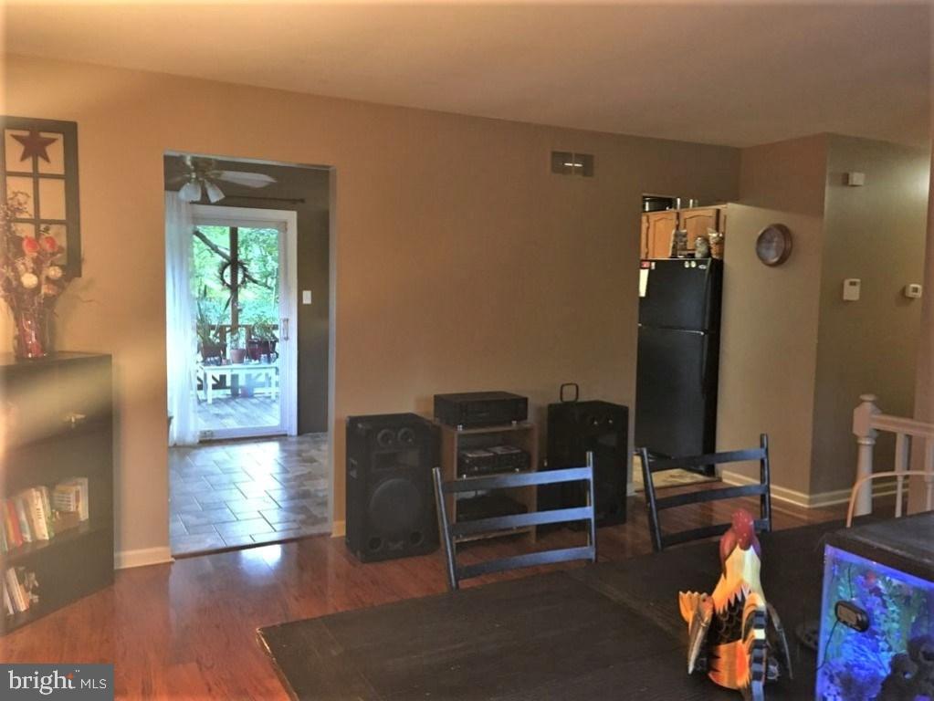 1241 Chimney Rock Road York, PA 17406 - Photo 3 of 12 Gallery Image 3