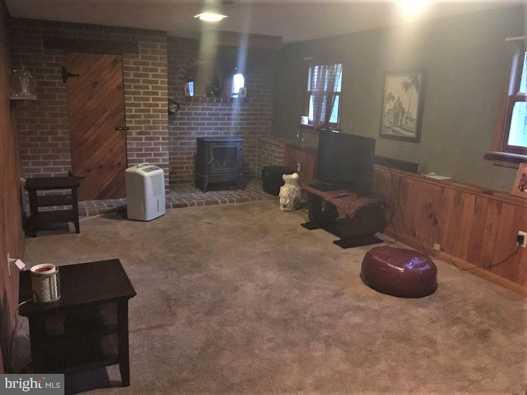 1241 Chimney Rock Road York, PA 17406 - Photo 6 of 12 Gallery Image 6