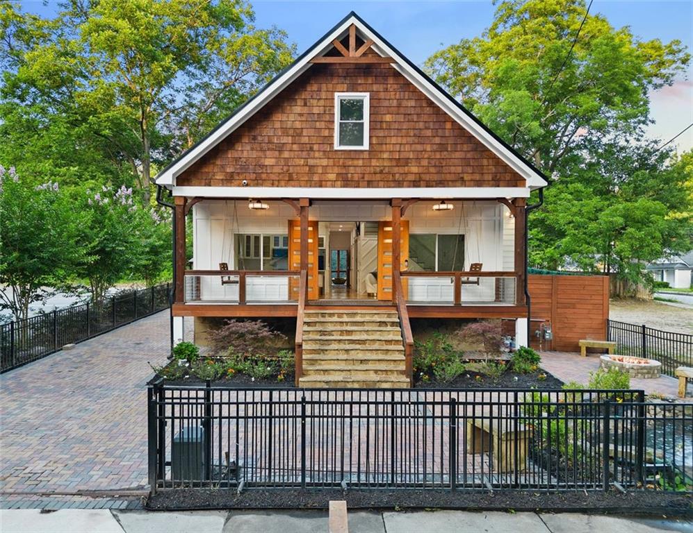 1060 McDaniel Street Southwest, Atlanta, GA 30310 Compass