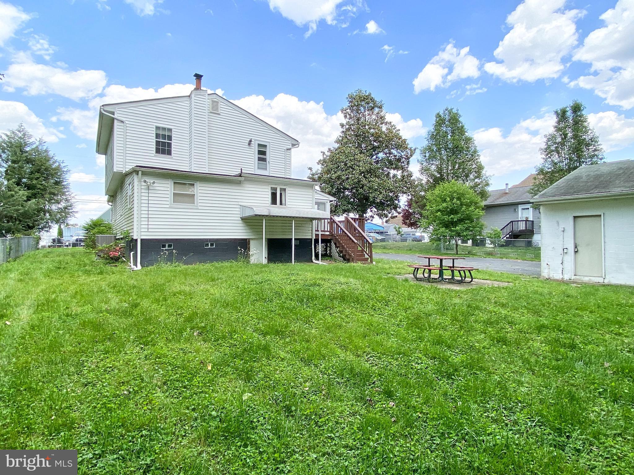 4119 Beachwood Road Dundalk, MD 21222 - Photo 6 of 72 Gallery Image 6