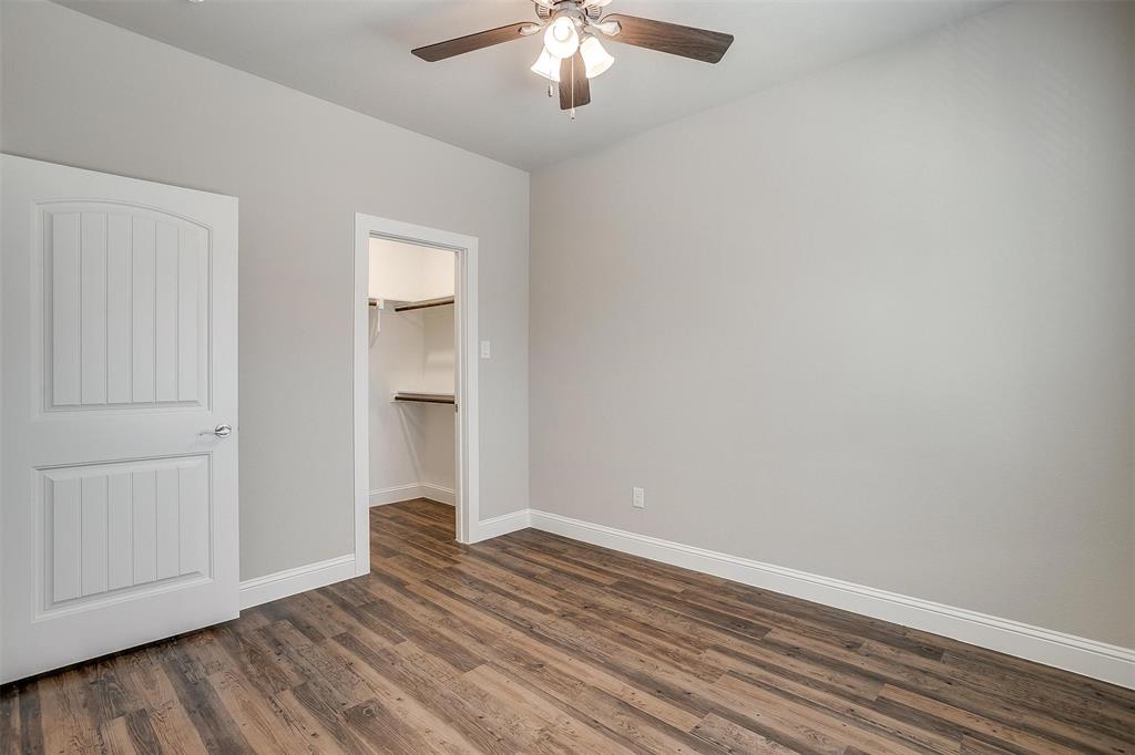 544 East Pointe Drive Weatherford, TX 76087 - Photo 32 of 36