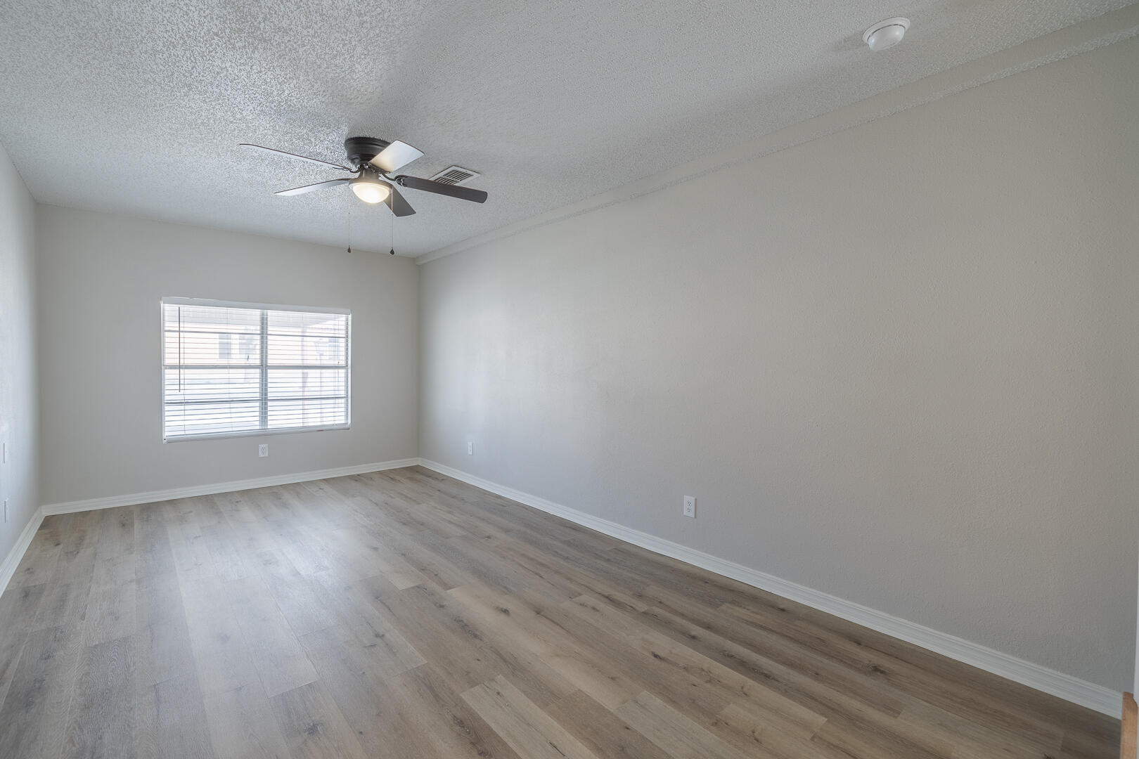 2809 26th Street Lubbock, TX 79410 - Photo 27 of 29 1-34