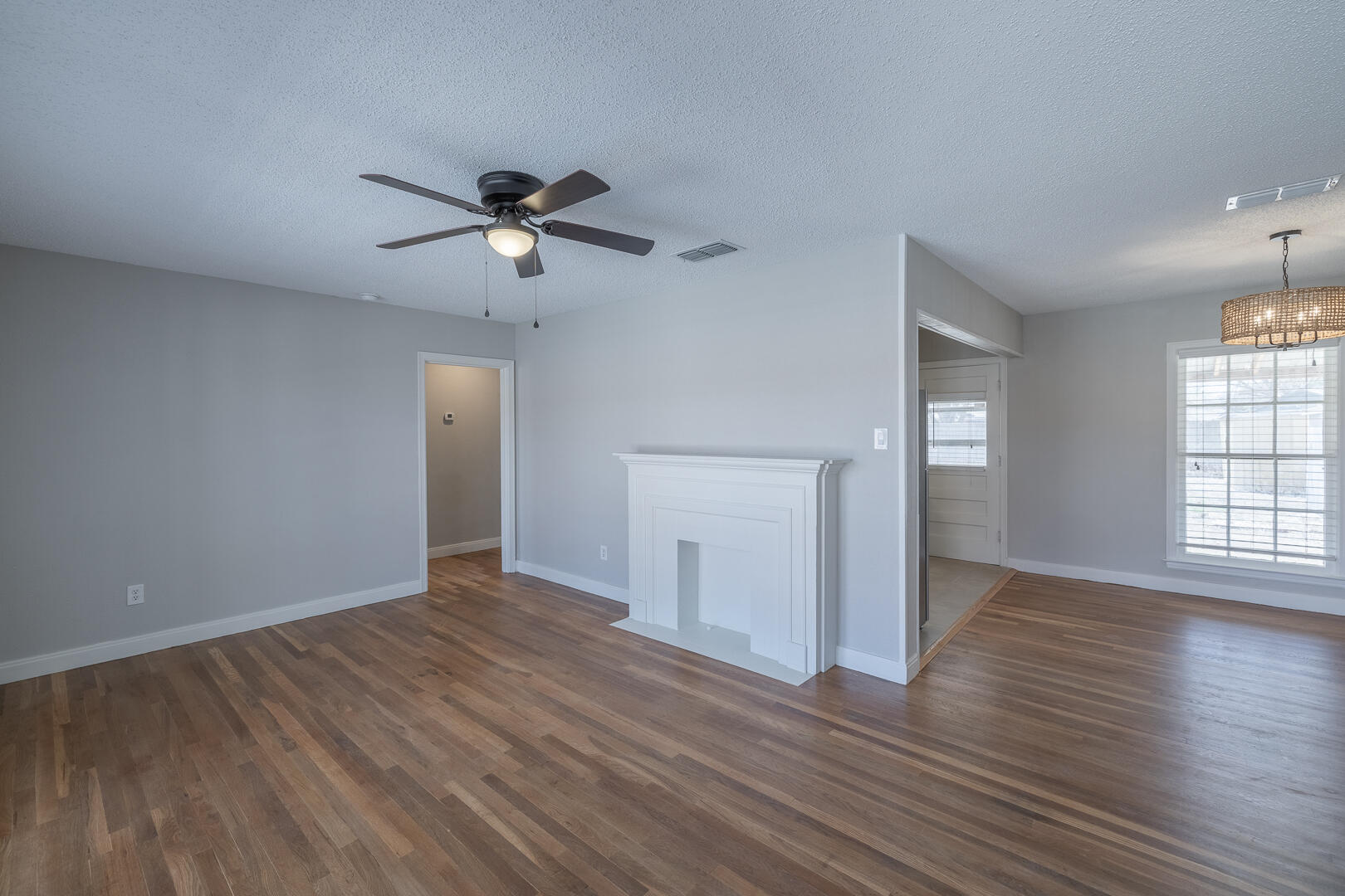 2809 26th Street Lubbock, TX 79410 - Photo 6 of 29 1-6