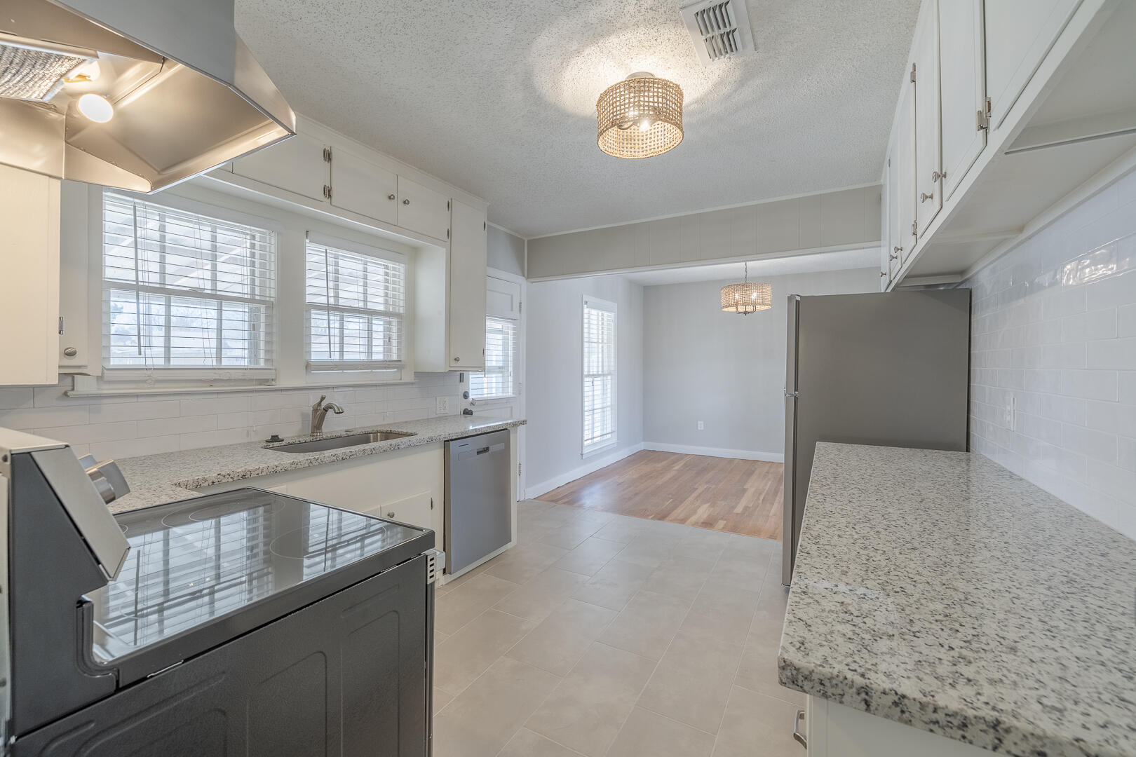 2809 26th Street Lubbock, TX 79410 - Photo 9 of 29 1-22