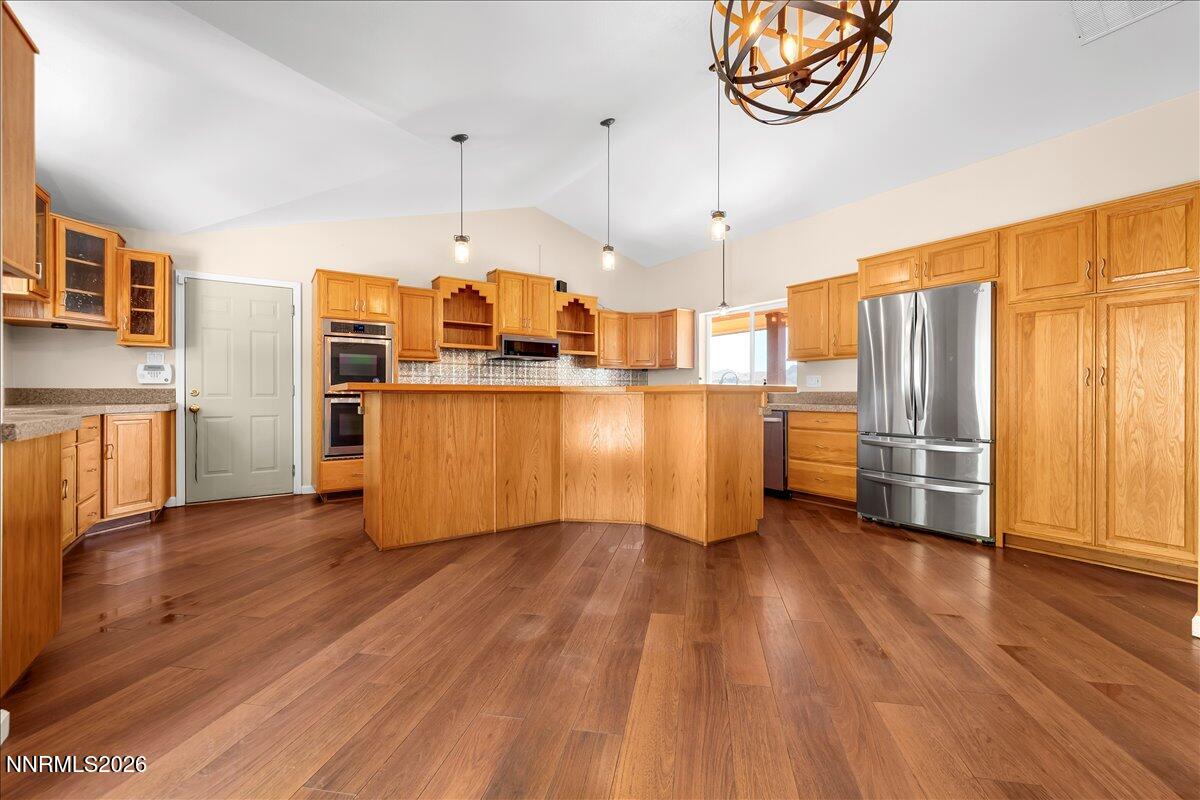 905 Thoroughbred Circle Reno, NV 89508 - Photo 3 of 71 Kitchen