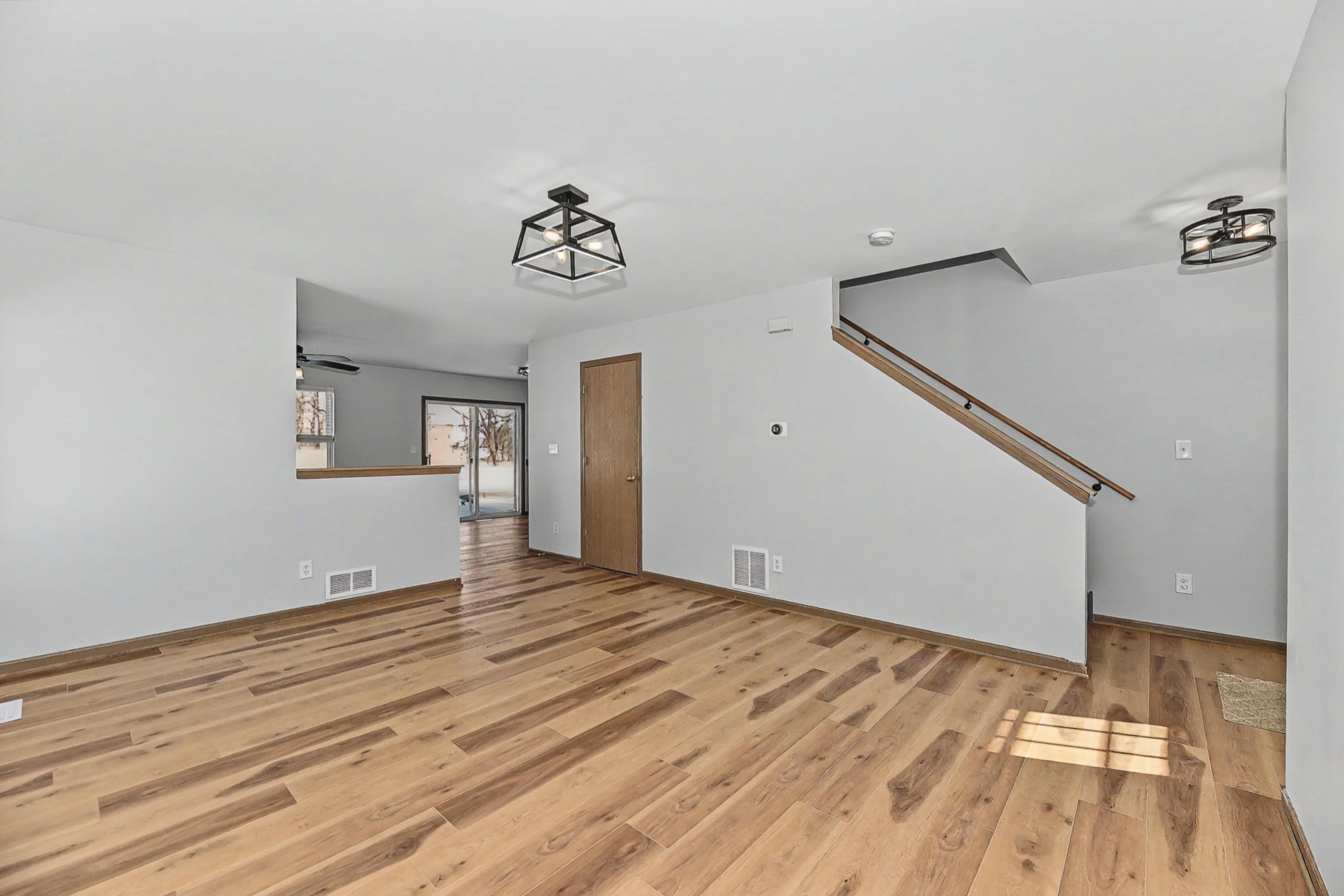 324 West Hidden Trail Elkhorn, WI 53121 - Photo 6 of 34 Great Rm