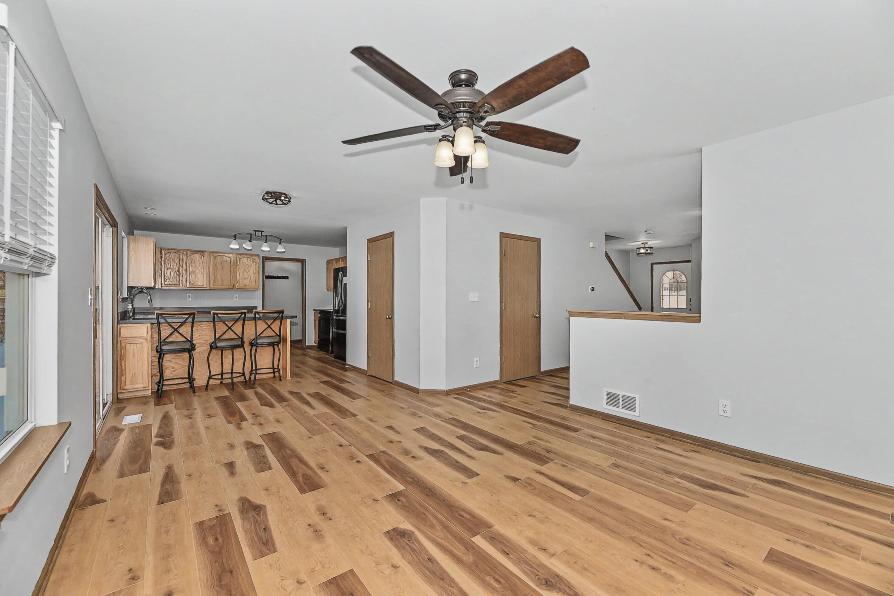 324 West Hidden Trail Elkhorn, WI 53121 - Photo 7 of 34 Dining Area to Kitchen