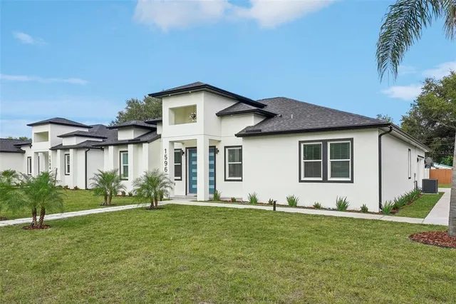 $919,900 | 1596 Nursery Road, Clearwater, FL 33756