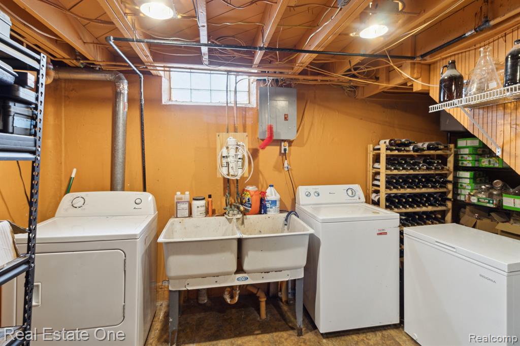 442 Henry Ruff Road Garden City, MI 48135 - Photo 31 of 39